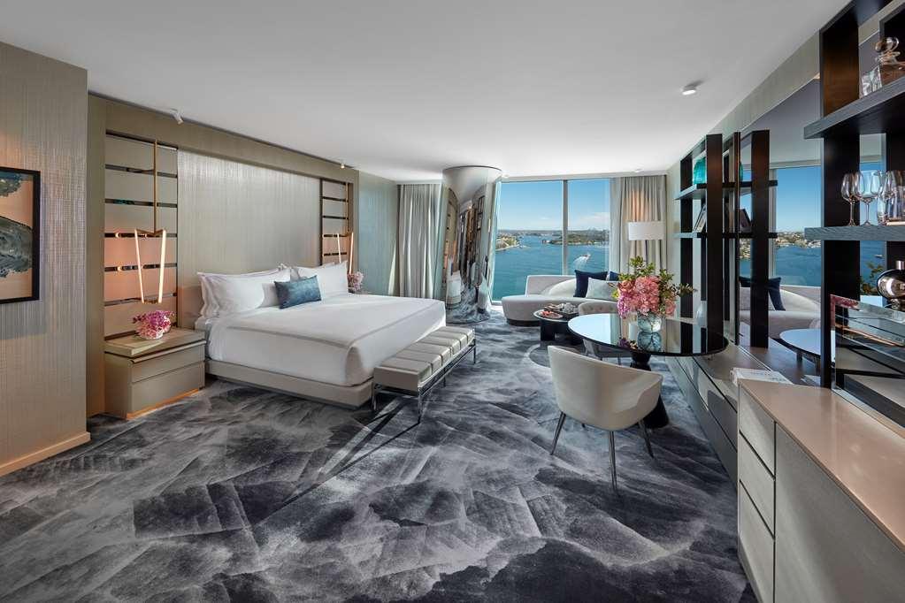Crown Towers Sydney Hotel Quarto foto A suite at the hotel